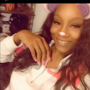 Meet your Posher, Briana